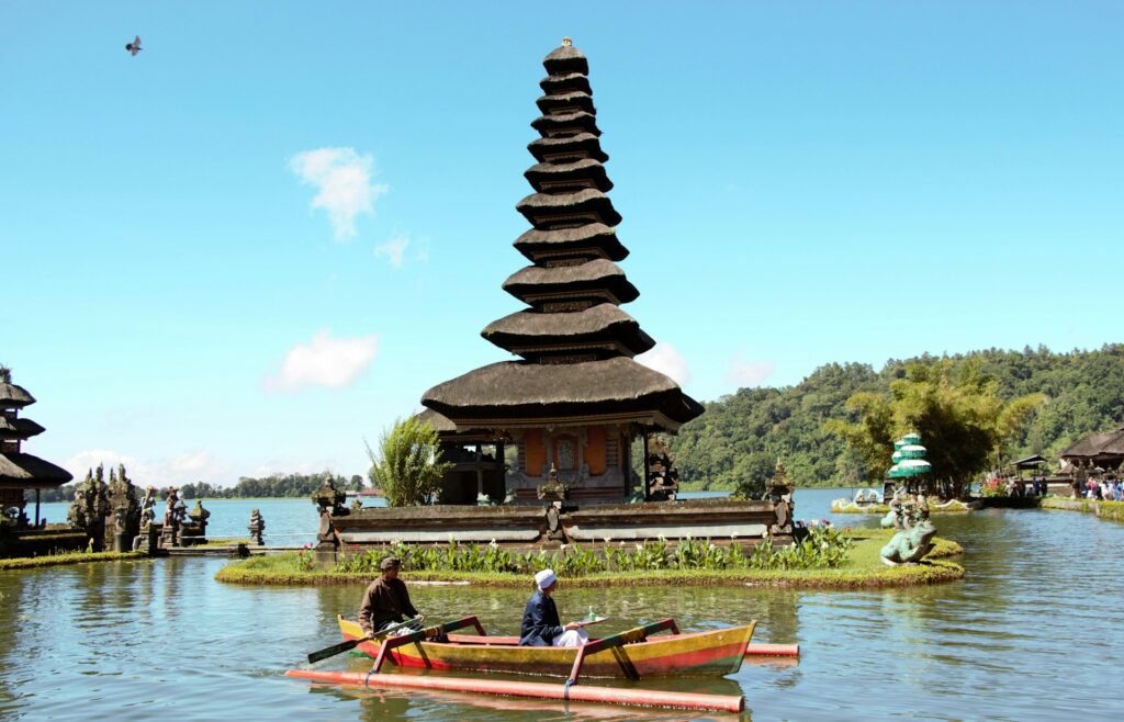 Complete Guide to Ulun Danu Temple, Tickets and Activities