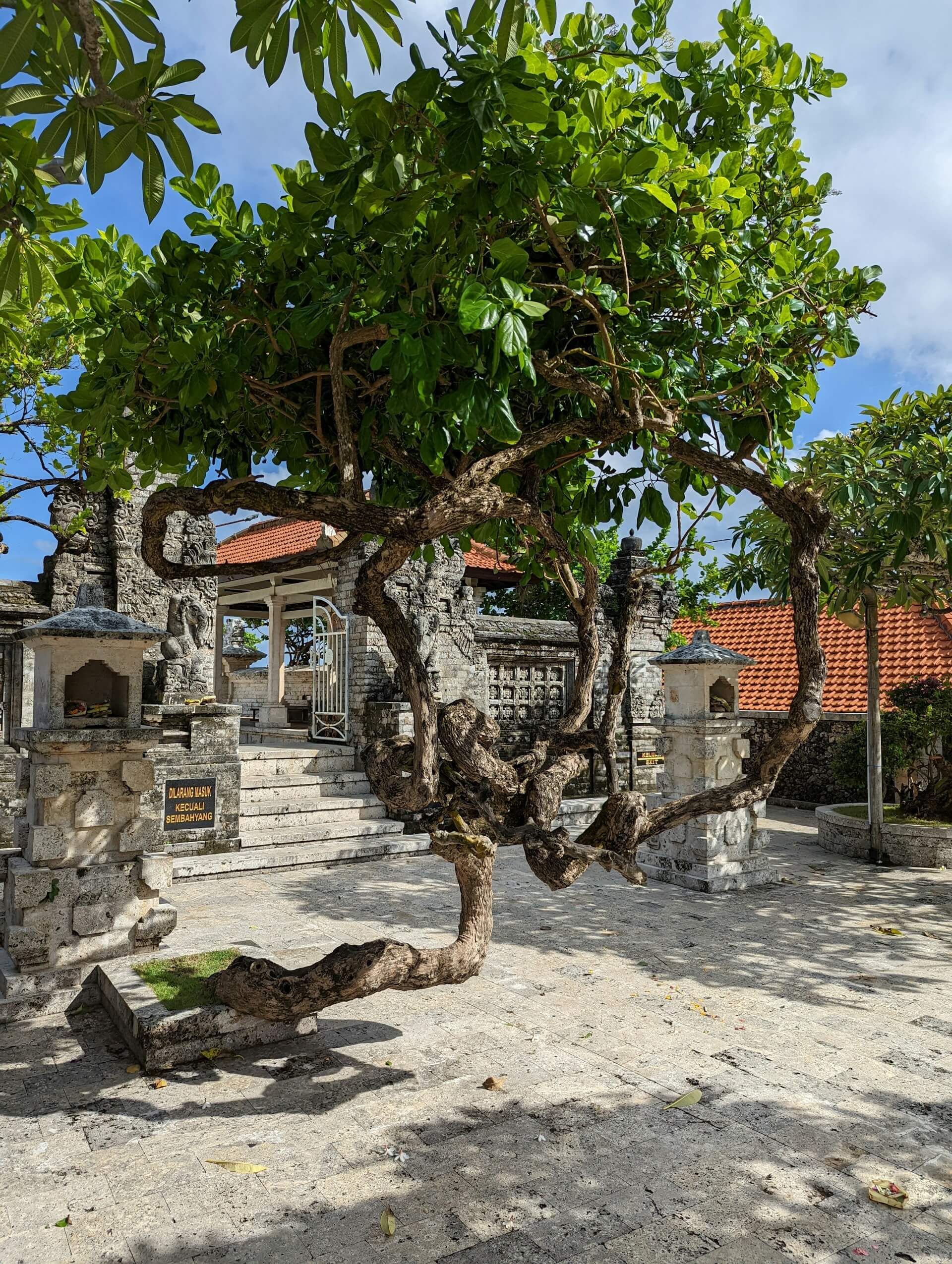 Uluwatu Temple a Spiritual Wonder on the Edge of a Cliff