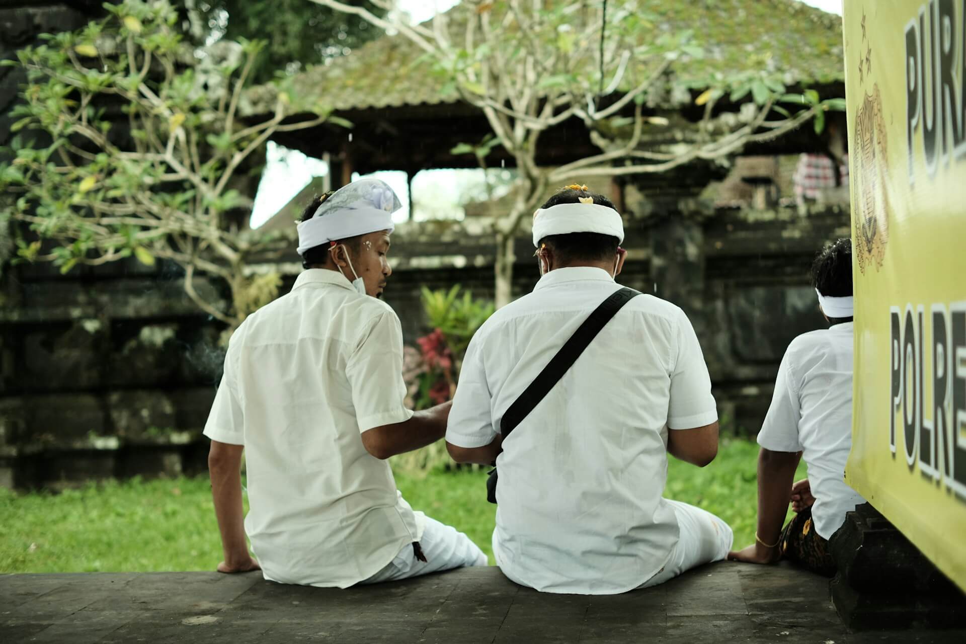 Must Understand Etiquette and Rules When Visiting Tanah Lot Temple