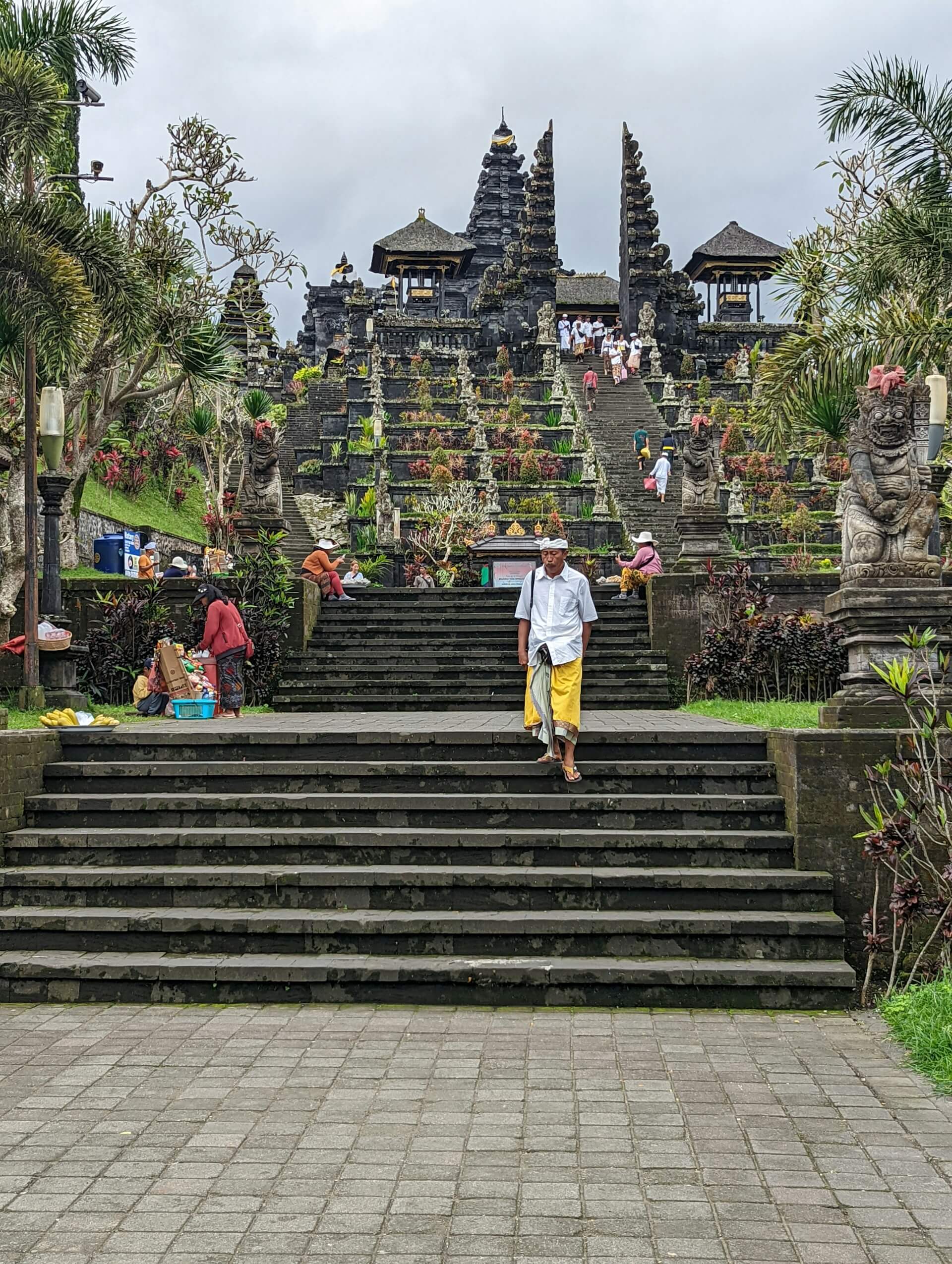 Your Perfect Beginner’s Guide to Tanah Lot (Bali’s Coastal Gem)