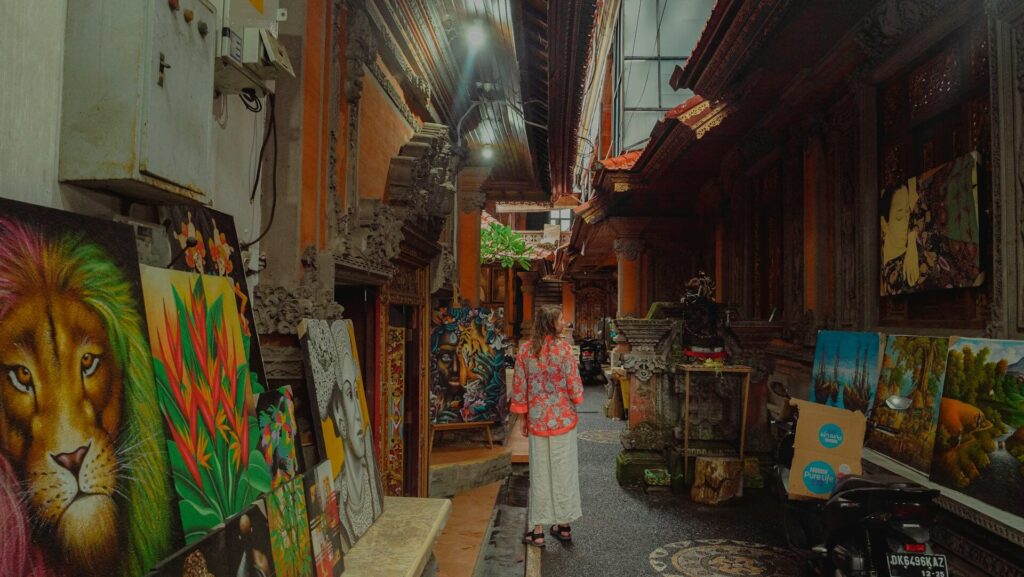Stories Behind Mini Art Galleries & Handmade Souvenir Shops Through Tanah Lot Tour