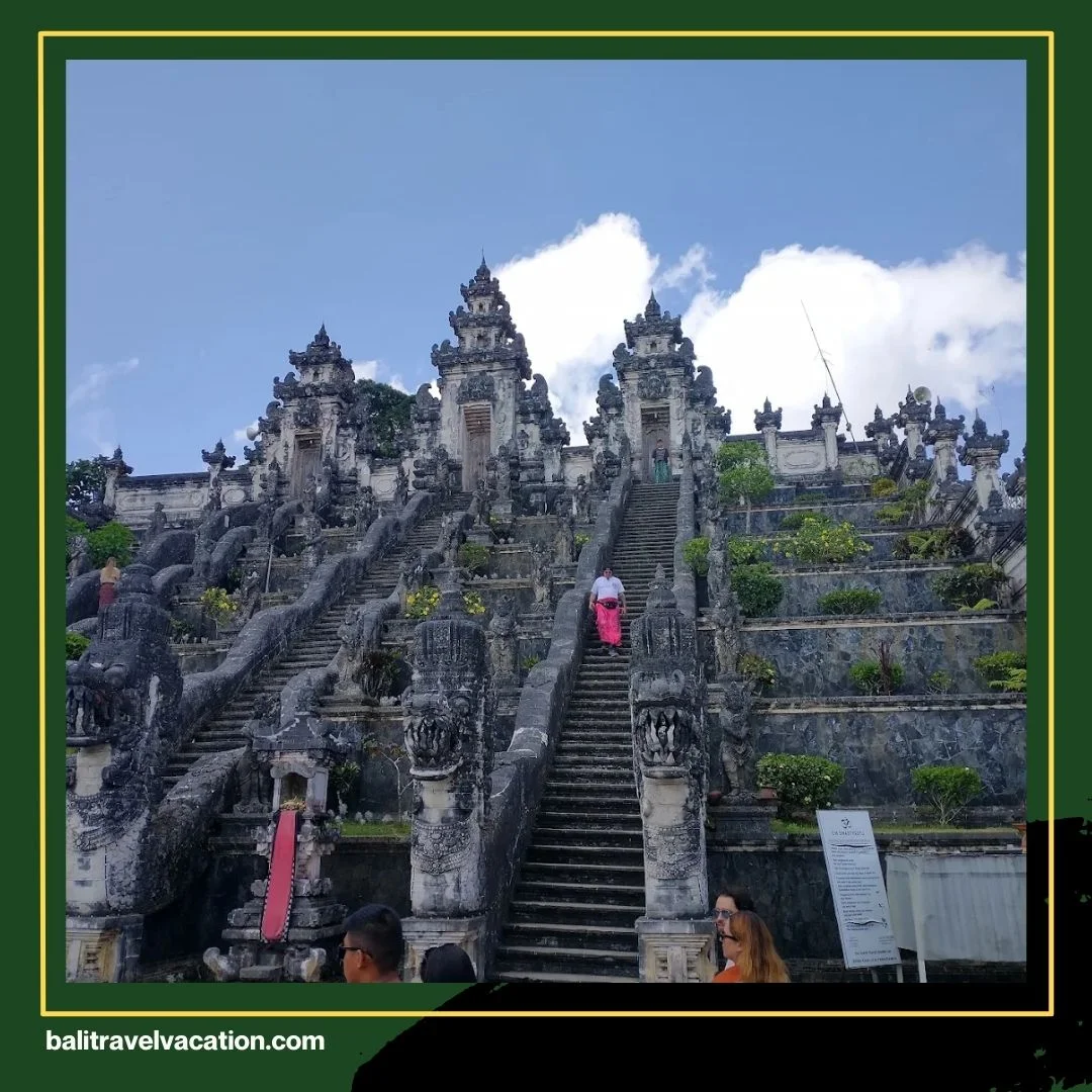 Uluwatu Temple and Kecak Dance Tour